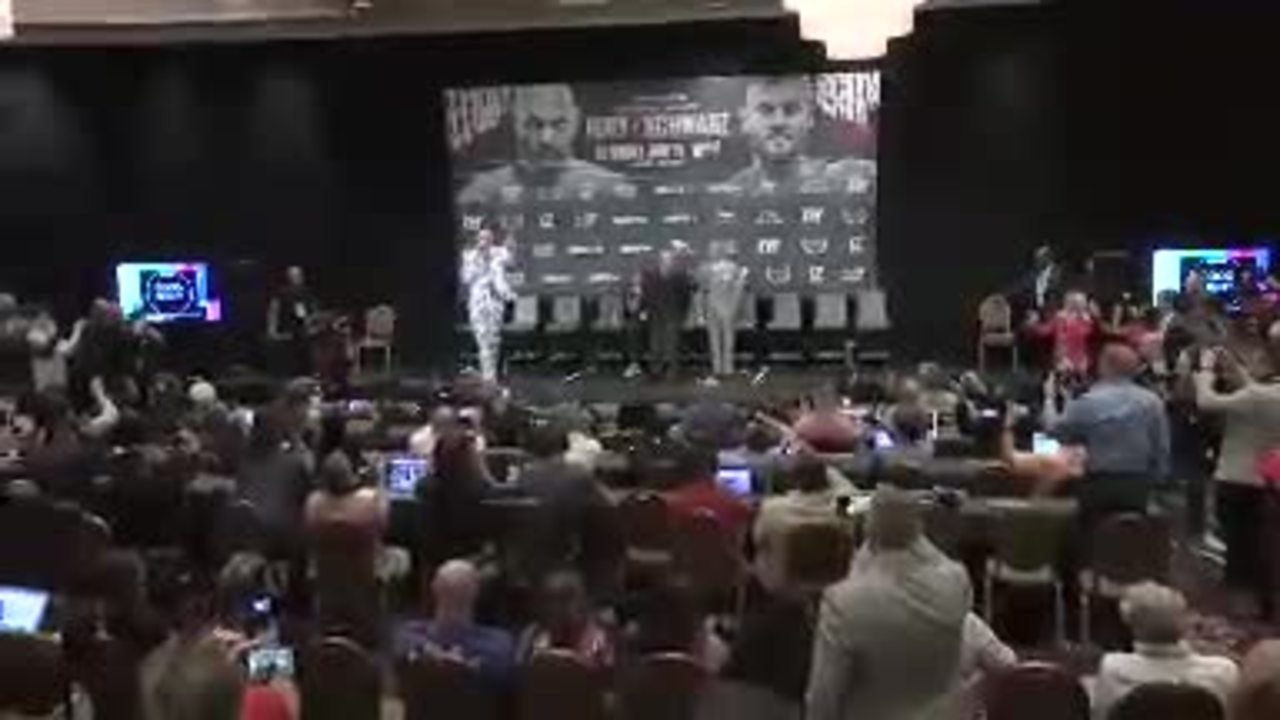 Boxe - Fury célèbre sa victoire en chantant le "American Pie" de Don McLean