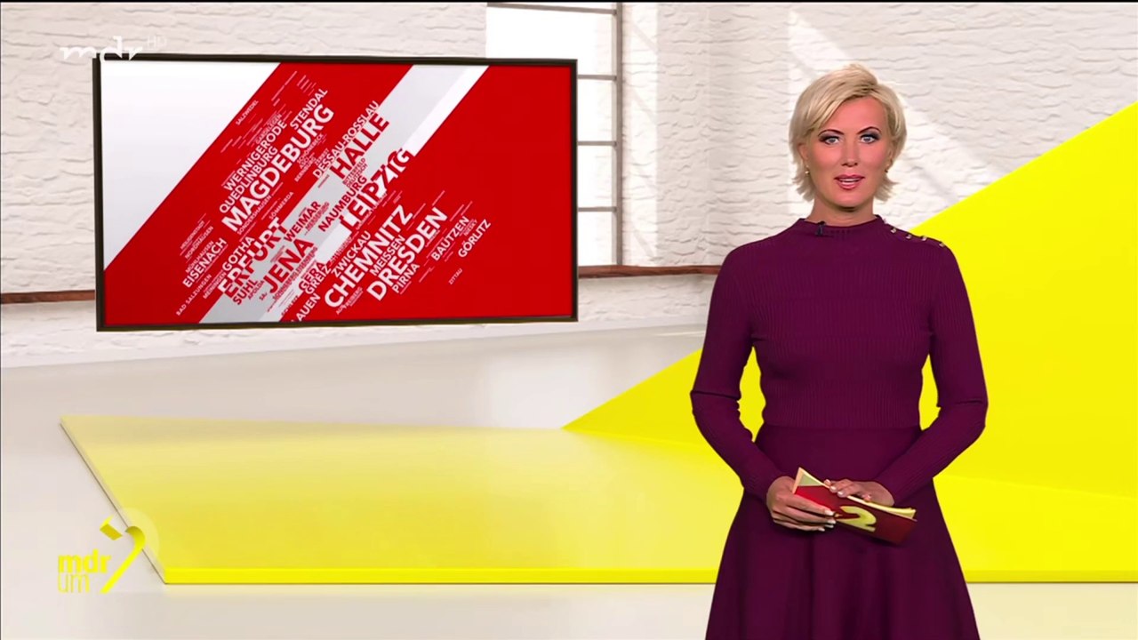 Kamilla Senjo   03.01.2022