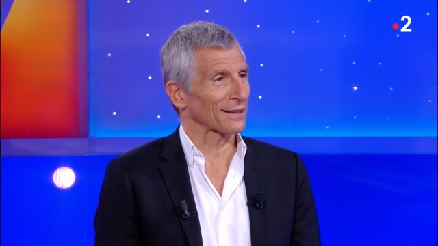 Nagui taquine une candidate sur ses amours dans Tout le monde veut prendre sa place