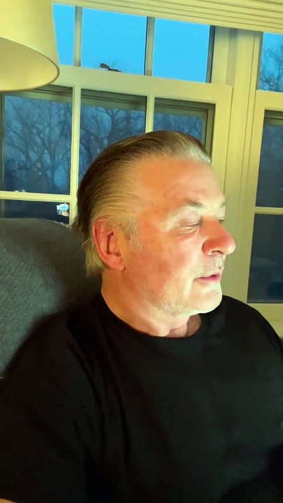 Auteur du tir accidentel qui a coûté la vie à Halyna Hutchins sur le tournage de «Rust» , Alec Baldwin revient sur "le pire drame de sa vie" et dit "espérer" la vérité