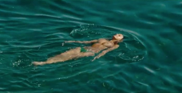 Une fille facile : découvrez Zahia Dehar dans la bande annonce osée du film