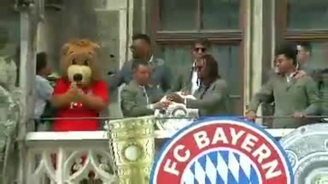 Bayern - Les héros du doublé fêtés sur la Marienplatz