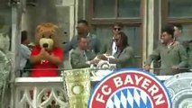 Bayern - Les héros du doublé fêtés sur la Marienplatz