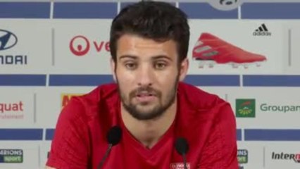 OL - Dubois : "Le brassard ? Chaque chose en son temps !"