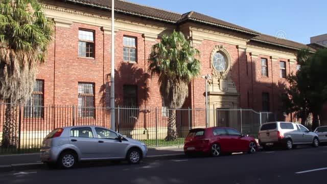 CAPE TOWN - Güney Afrika Parlamentosu'daki yangının şüphelisi hakim karşısında