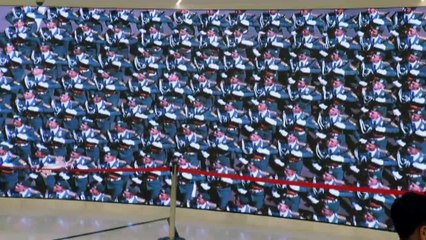 Exclu. Enquête exclusive : au Kazakhstan, des milliers d'habitants se pressent dans cette tour à l'effigie du dictateur... censée porter bonheur !