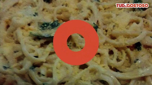 Macarrão alho e óleo ao creme de leite