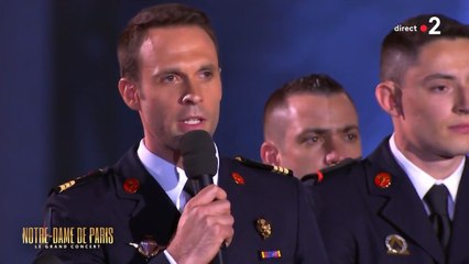 Un pompier raconte son intervention "face à l'horreur" lors de l'incendie de Notre-Dame de Paris