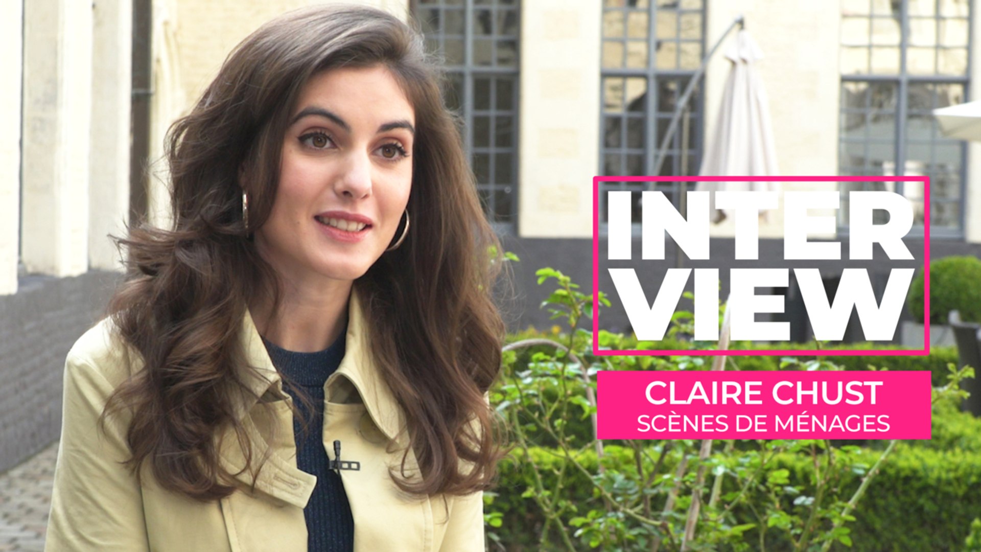 Claire Chust (Leslie, Scènes de ménages) raconte pourquoi elle a été  terrorisée sur le tournage de la série - Vidéo Dailymotion
