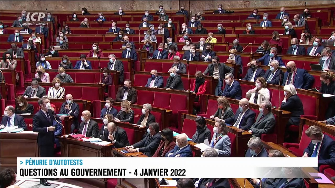 Coronavirus - "Pas loin" de 300.000 nouveaux cas recensés en France en 24h, annonce le ministre de la Santé Olivier Véran - VIDEO