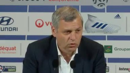 32e j. - Genesio : "Aucun divorce avec Memphis Depay"