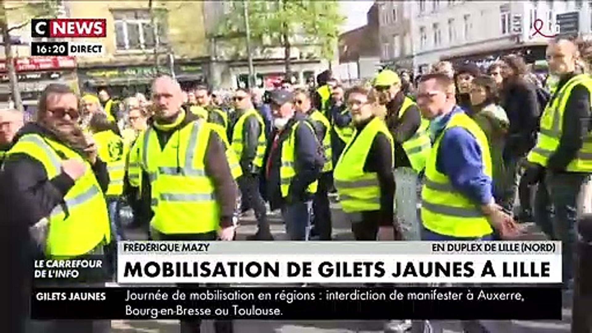Gilets jaunes : menacée en direct, une équipe de CNews forcée de fuir la  manifestation à Lille - Vidéo Dailymotion