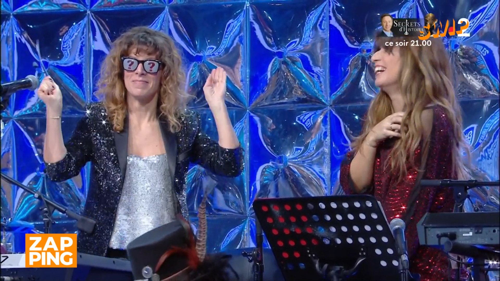 Qui Sont Les 3 Choristes De Noubliez Pas Les Paroles Une choriste de N'oubliez pas les paroles saute et en dévoile un peu trop  en pleine émission ! - Vidéo Dailymotion