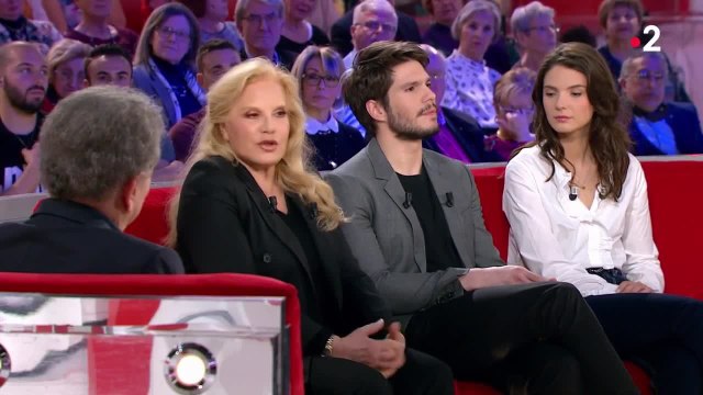 Sylvie Vartan proche de Johnny Hallyday jusqu'au bout : C'était quelqu'un de seul