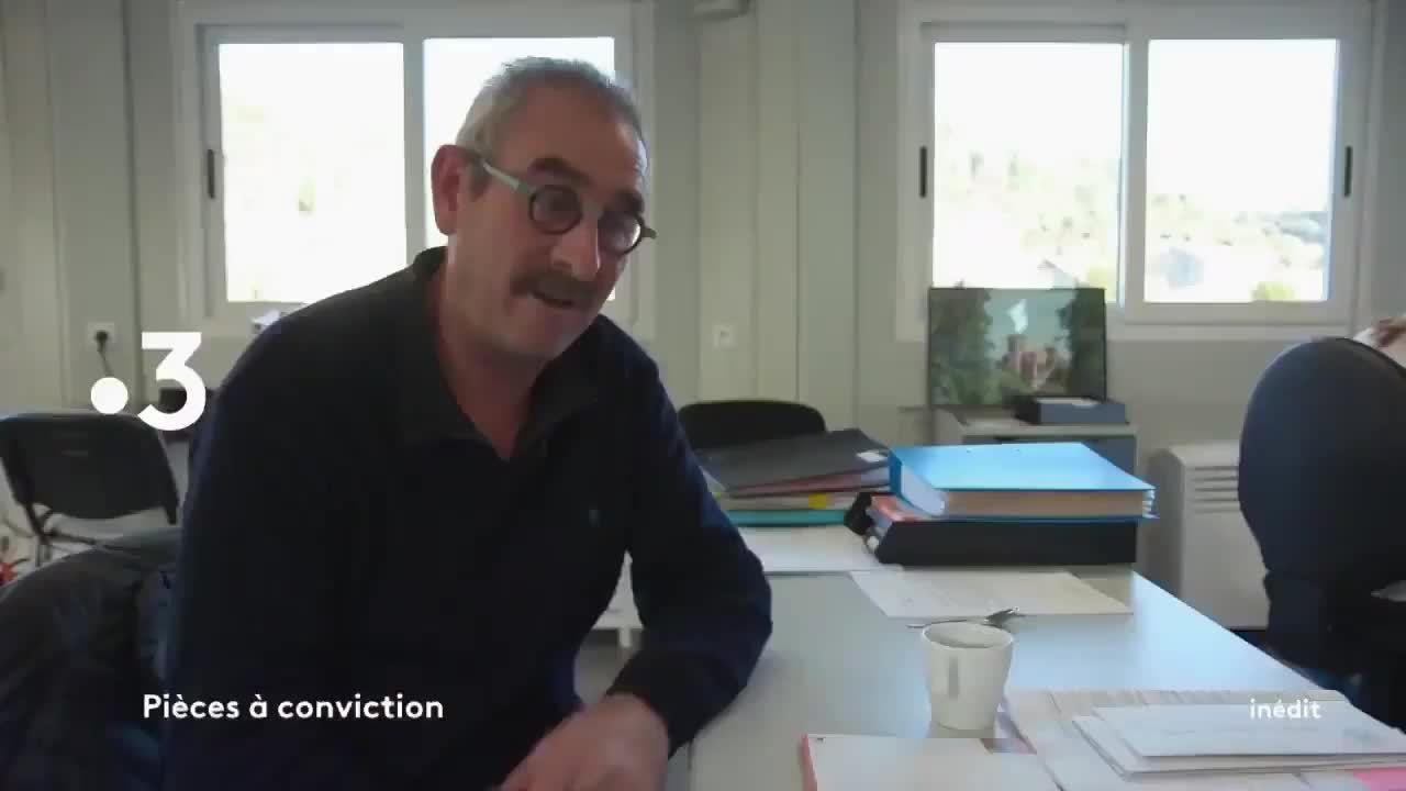 Pièces à conviction  - 6 mars