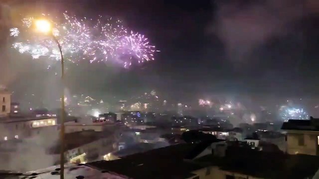 Les autorités avaient formellement interdits les feux d'artifice à Naples pour le Nouvel An et pourtant...