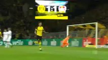 VIRAL: Football: Bundesliga: 23e j. - Sancho inscrit une superbe volée pour Dortmund !