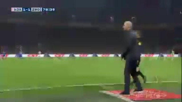 Pays-Bas - Vainqueur du PEC Zwolle, l'Ajax Amsterdam revient à deux points du PSV