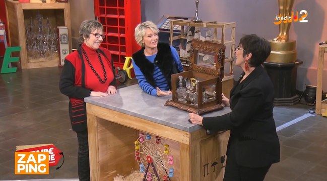 Une commissaire-priseur casse un objet, Sophie Davant part en fou rire dans Affaire Conclue