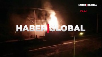 İstanbul'da korku dolu anlar! Hareket halindeki tren alev topuna döndü