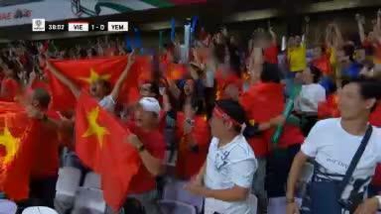 Groupe D - Le coup franc imparable pour l'ouverture du score du Vietnam