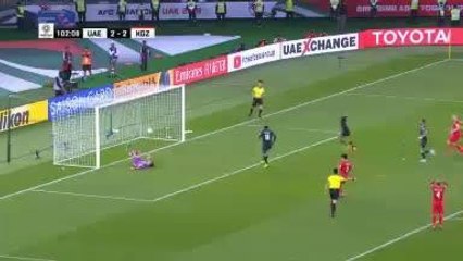 8es de finale - Le penalty très généreux qui offre la victoire aux Émirats Arabes Unis