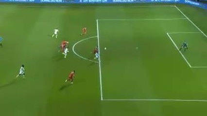 Groupe E - Le missile d'Al Muwallad qui donne l'avantage à l'Arabie Saoudite