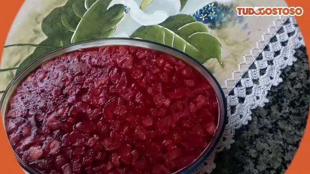 Torta de morango com gelatina