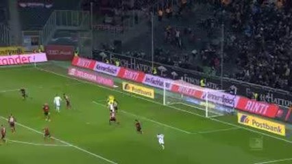 16e j. - La panenka loupée de Thorgan Hazard