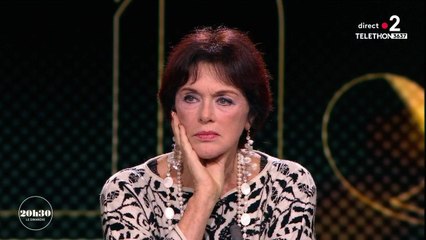 20h30 le dimanche :  Anny Duperey tacle Emmanuel Macron