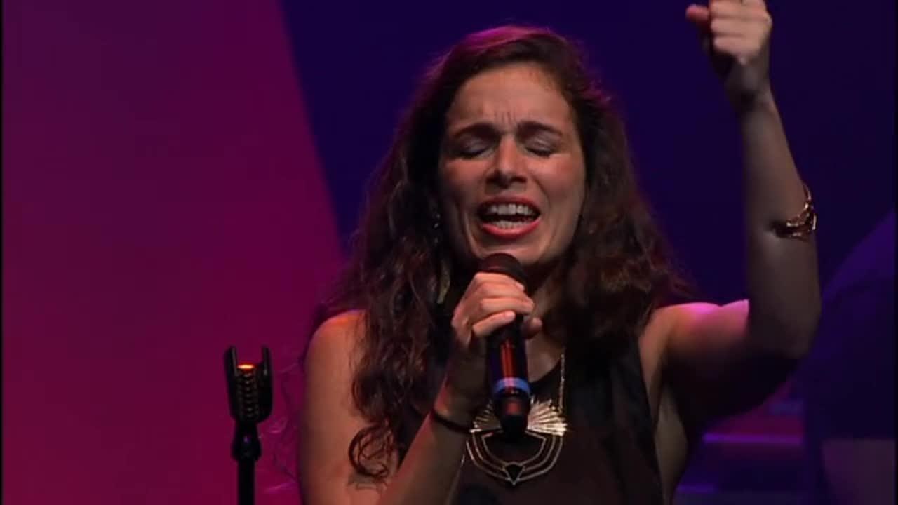Autour de Nina