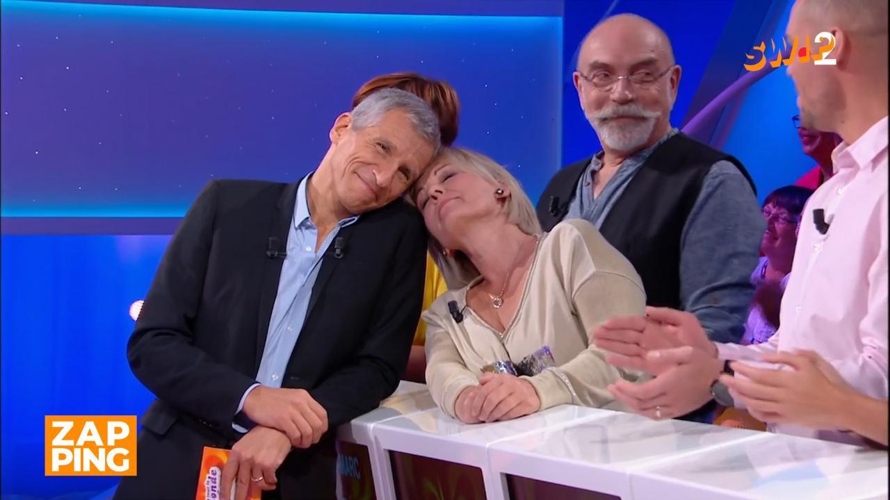 Nagui succombe au charme d'une candidate de TLMVPSP et lui donne un baiser ( VIDEO)