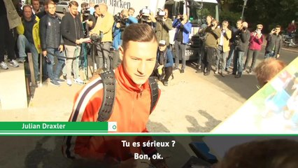 Allemagne - Draxler signe un autographe sur le bras d'un fan
