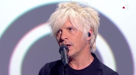 Indochine reprend 3e sexe dans Jean-Paul Gaultier fait son show