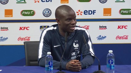 Bleus - Kanté: "Cette histoire en Angleterre, c'est vrai".