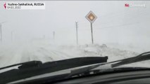 Heftige Schneestürme auf der russischen Insel Sachalin