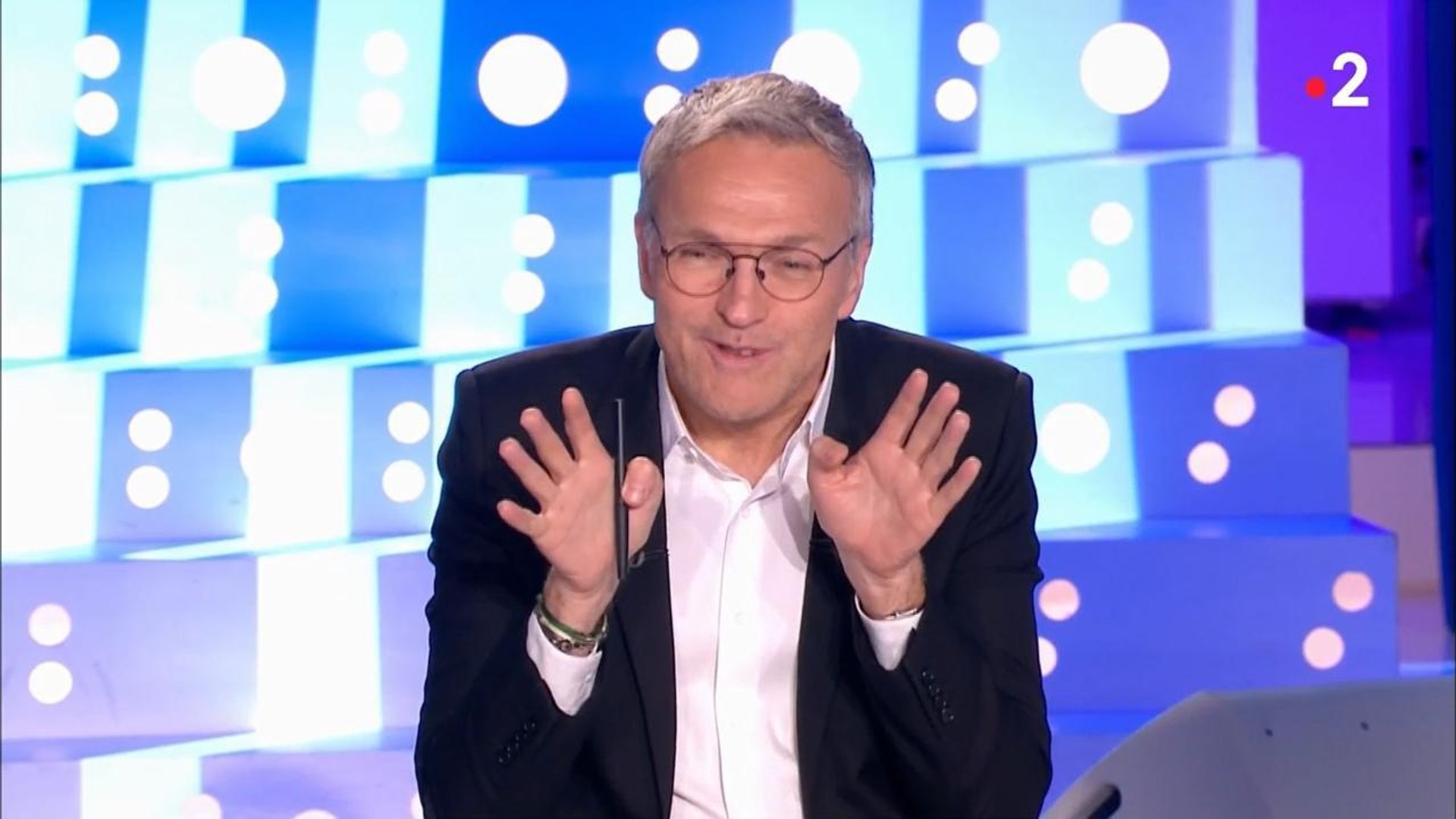 On n'est pas couché : Laurent Ruquier recadre Charles Consigny - Vidéo  Dailymotion