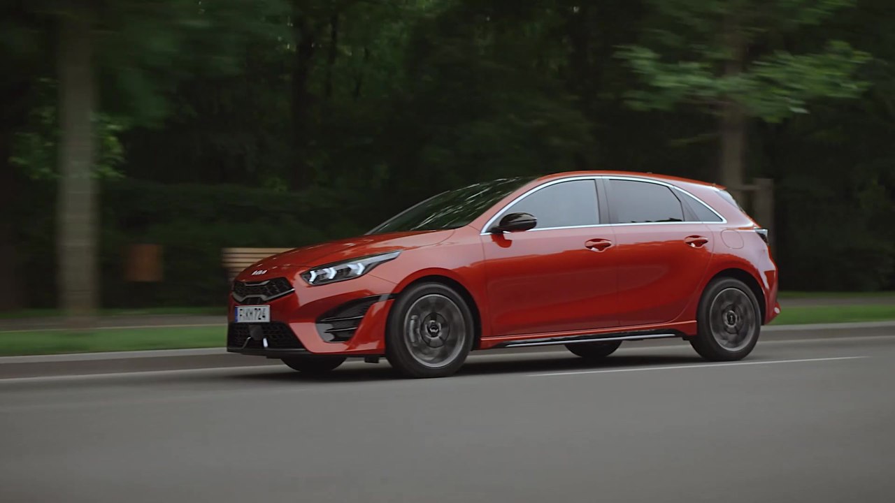 The new Kia Ceed Driving Trailer