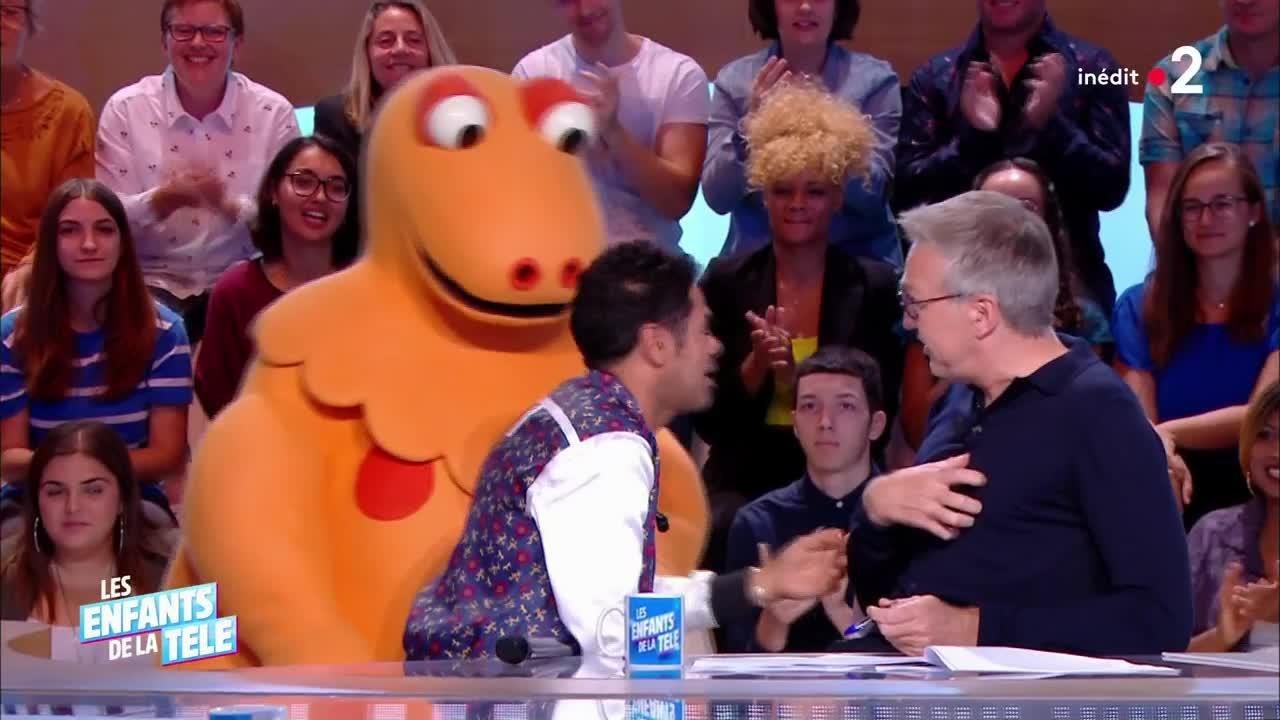 Jamel Debbouze très ému en voyant Casimir dans Les Enfants de la télé
