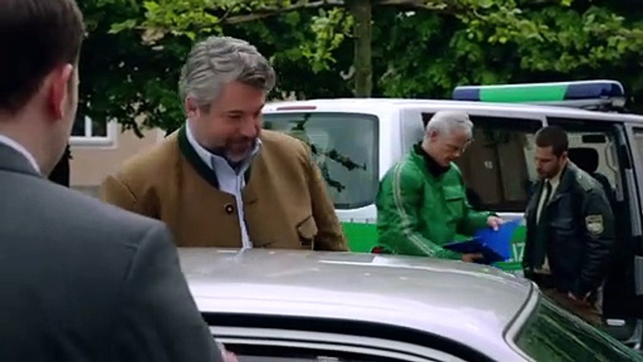 Die Rosenheim-Cops (313) Staffel 14 Folge 21 - Ein Abgang mit Blubb