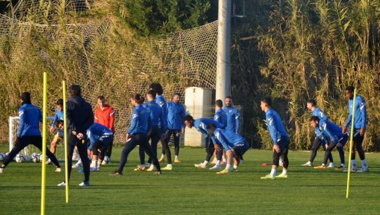 Eyüpspor Teknik Direktörü Turan: Şampiyonluk yolunda en güçlü adaylardan biriyiz