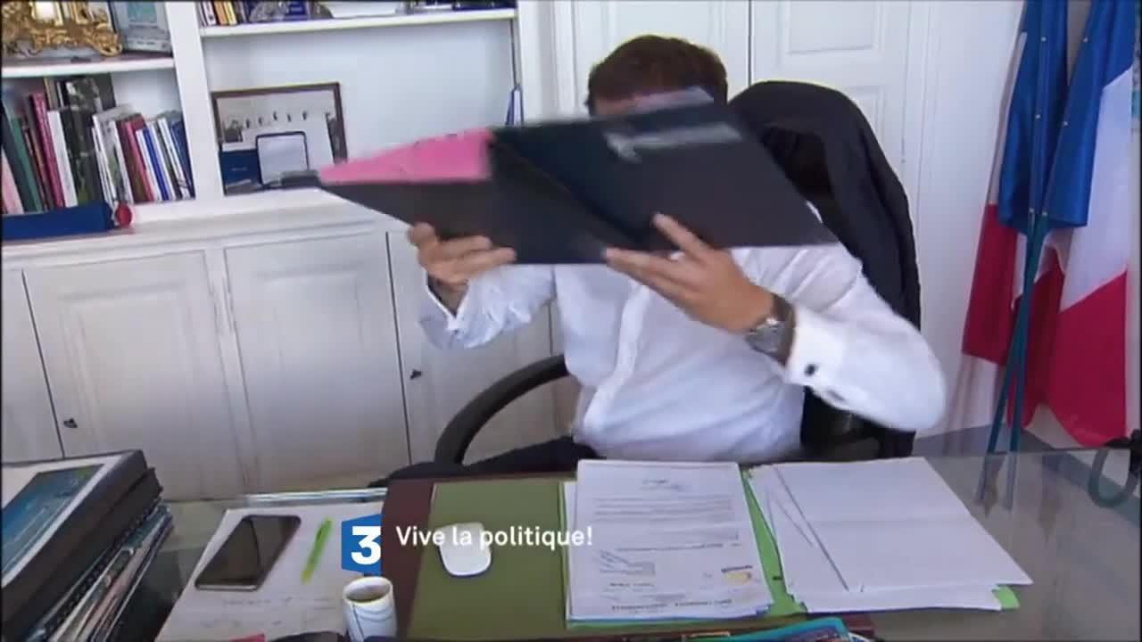 Vive la politique !