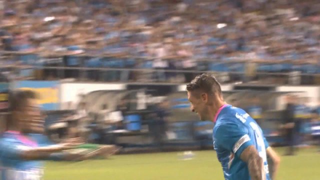 Japon - Torres ouvre son compteur avec Sagan