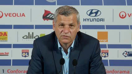 3e j. - Genesio : "Les matches se jouent sur le terrain, pas dans les journaux"