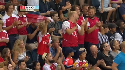 ICC - Servi par Lacazette, Aubameyang marque contre la Lazio