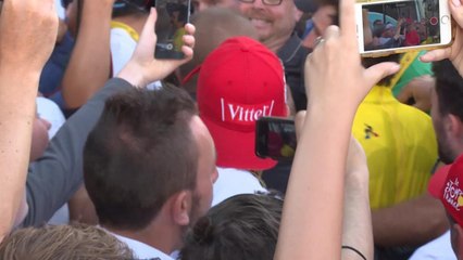 Tour de France - Quand Geraint Thomas lance un clapping avec ses fans