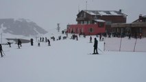 Hakkari'deki kayak merkezi yerli ve yabancı turistleri ağırlıyor