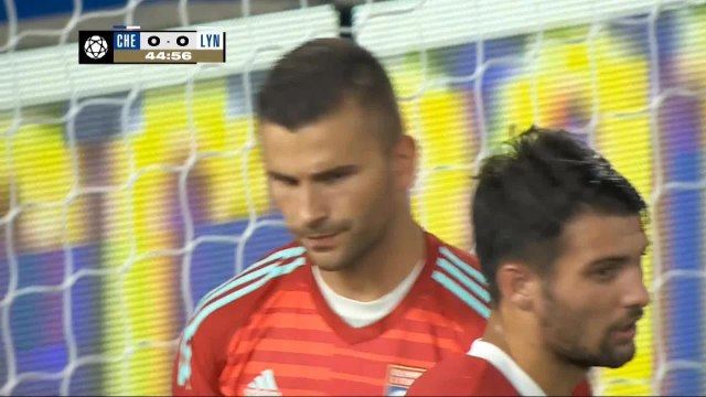 L'arrêt de Lopes sur le coup franc parfait de Willian