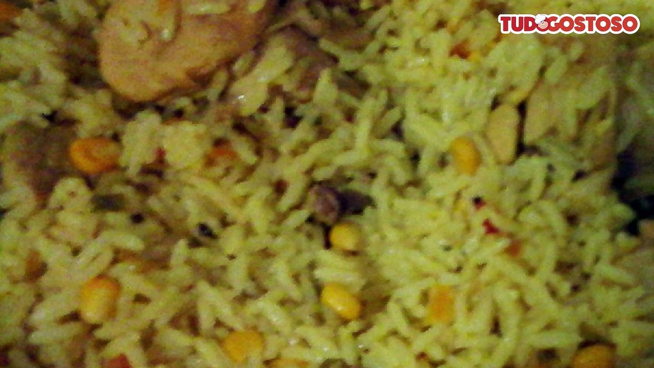 Arroz com frango na pressão