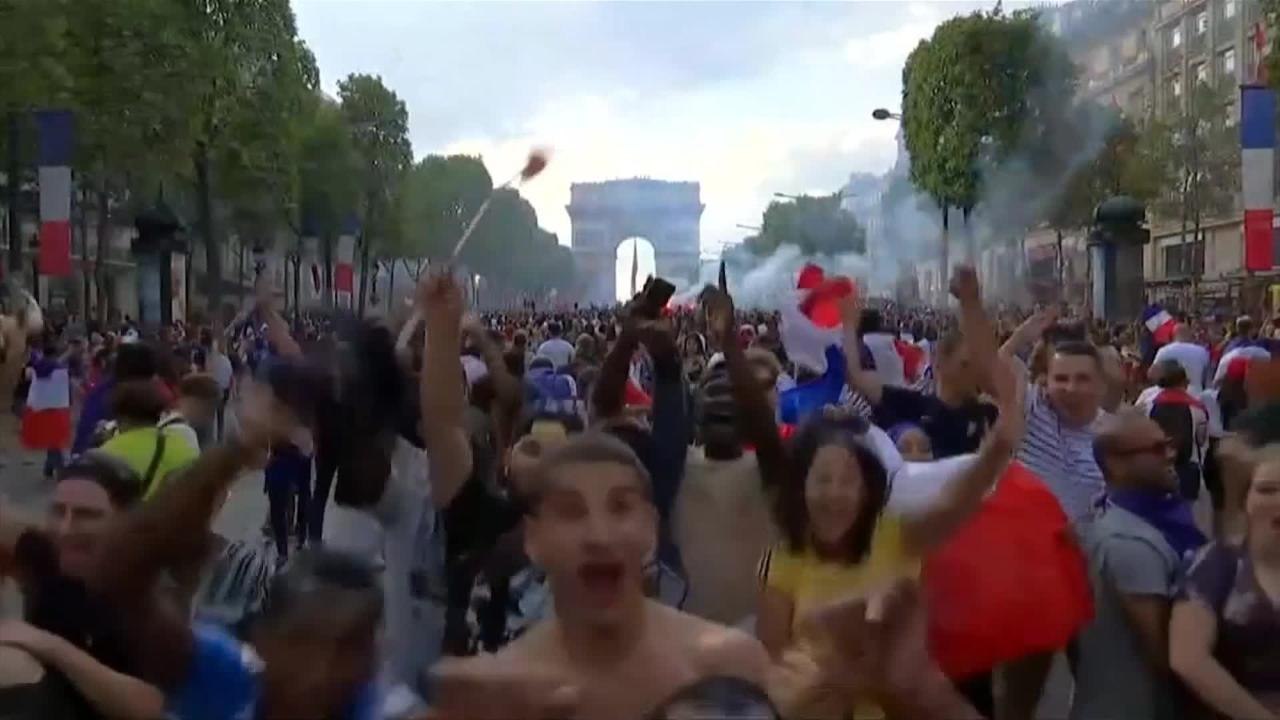 Finale - L'explosion de joie du peuple tricolore au coup de sifflet final